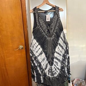 Black and White Tie-Dye Sleeveless Dress
